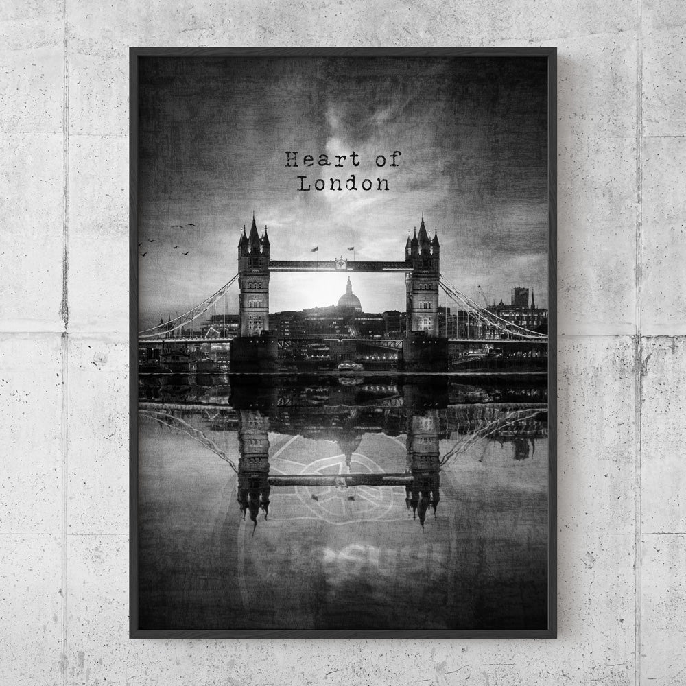 Heart of London - BW