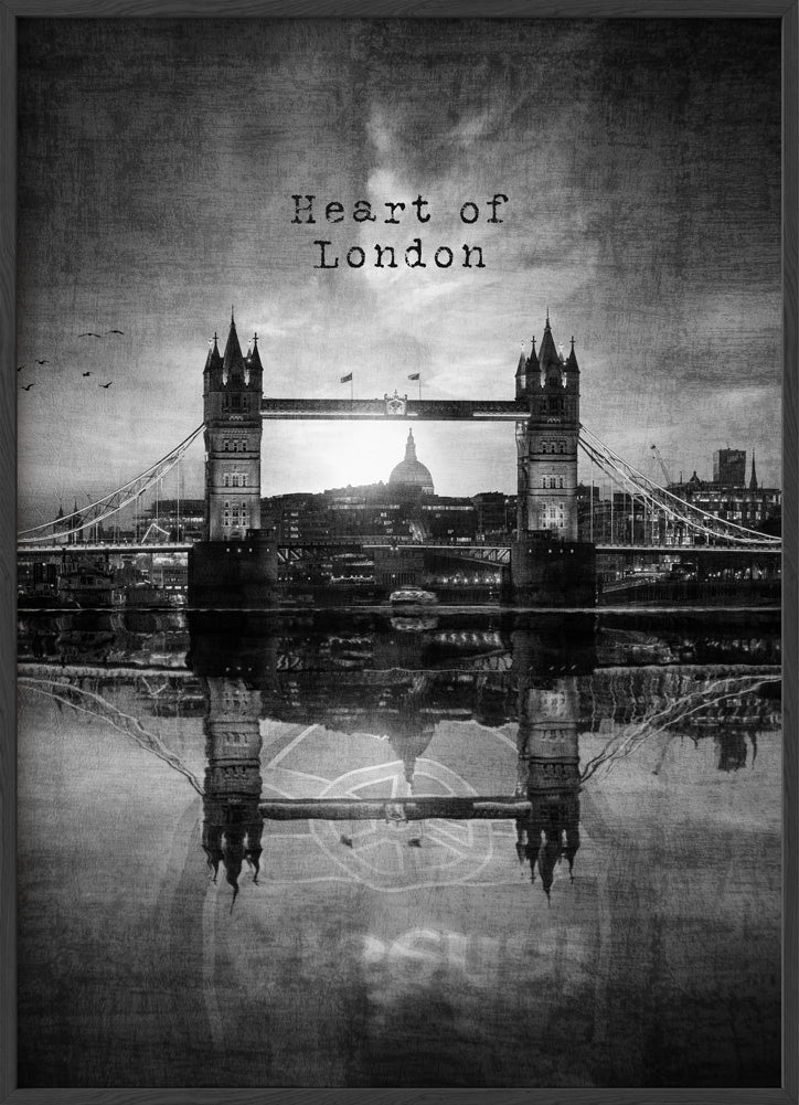 Heart of London - BW
