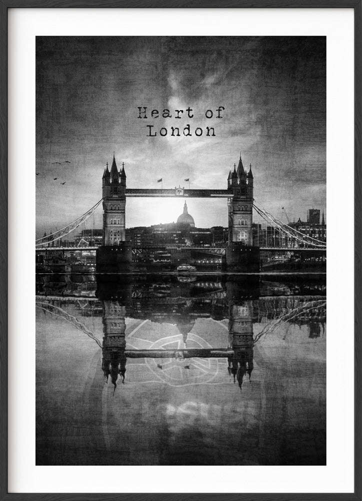 Heart of London - BW